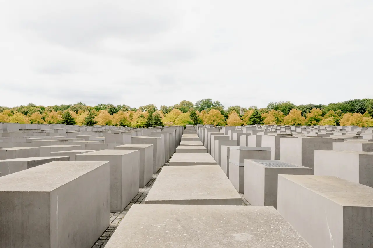 80 Jahre Ende des Zweiten Weltkriegs: Deutschland zwischen Sorge, Erschütterung und Ermüdung